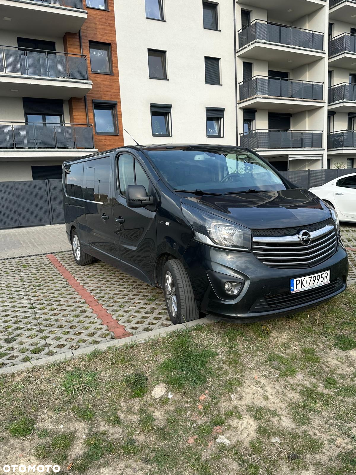 Opel Vivaro L2H1 2,9t Edition Business - 10