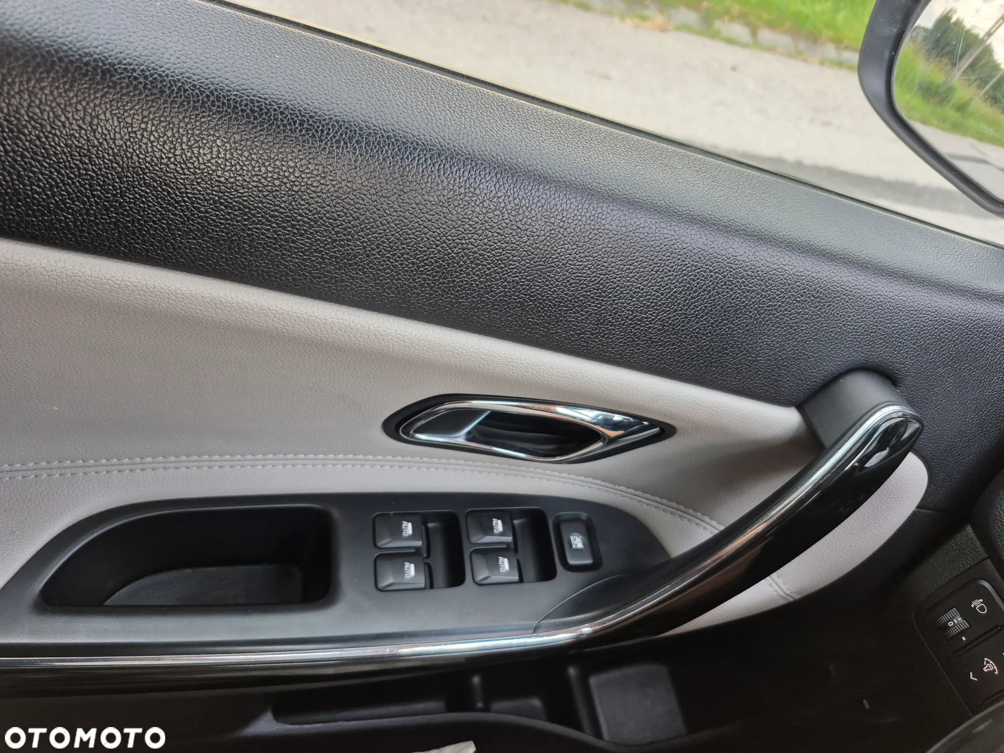 Kia Ceed 1.6 GDI ISG SW Platinum Edition - 29