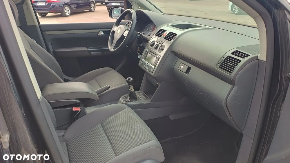 Volkswagen Touran 1.9 TDI Welcome - 15