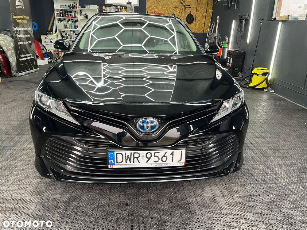 Toyota Camry 2.5 Hybrid Comfort CVT - 2