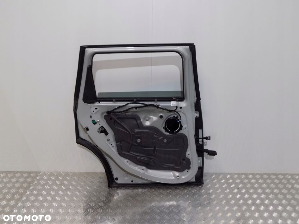 MINI CLUBMAN F54 DRZWI LEWE TYLNE TYŁ A62 - 2