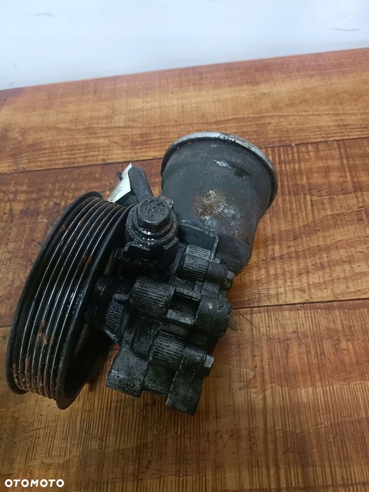 TOYOTA AVENSIS T25 03-09 2,0 D4D pompa wspomagania * - 4