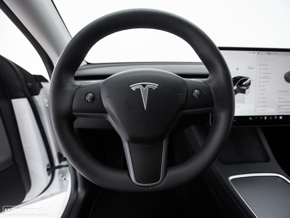 Tesla Model Y Long Range Dual Motor AWD - 20