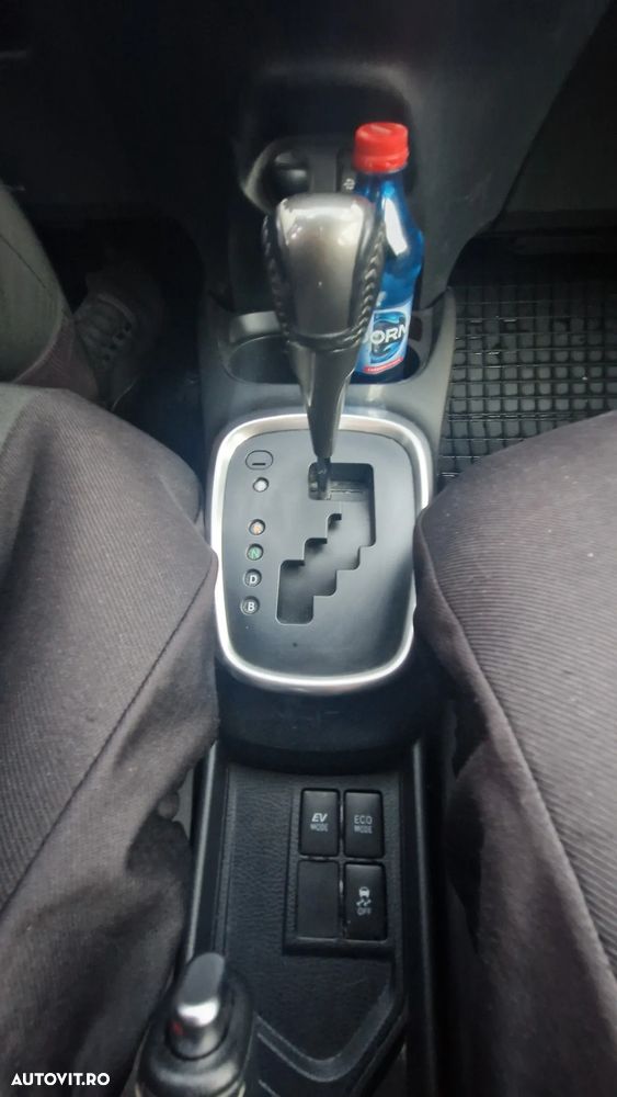 Toyota Yaris 1.5 VVT-i HSD Terra - 18