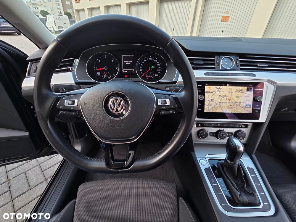 Volkswagen Passat 2.0 TDI SCR DSG Highline - 31