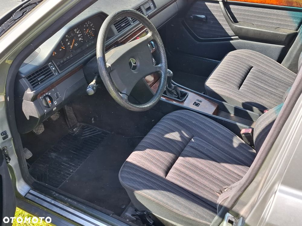 Mercedes-Benz W124 (1984-1993) - 6