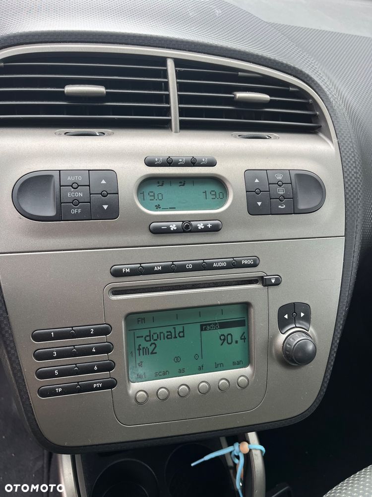 Volkswagen Golf - 8