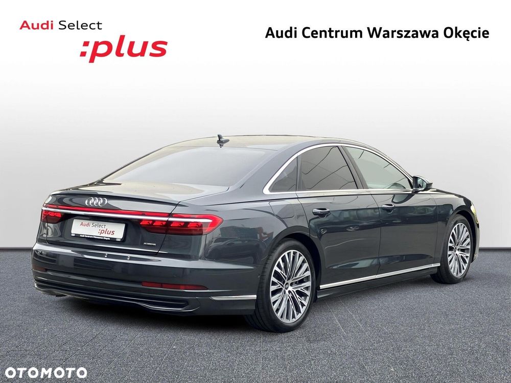 Audi A8 - 8