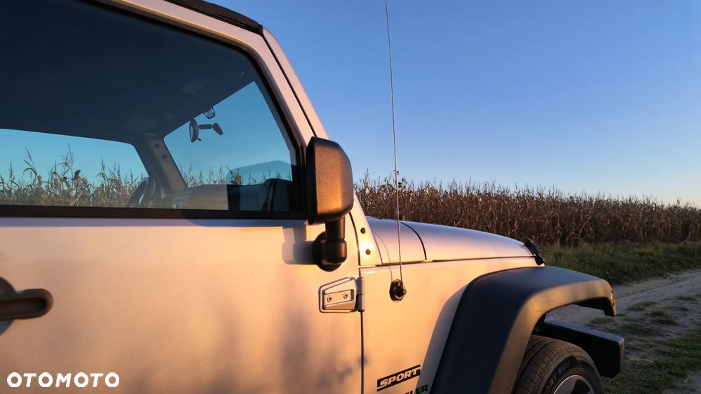 Jeep Wrangler 2011 photo 5