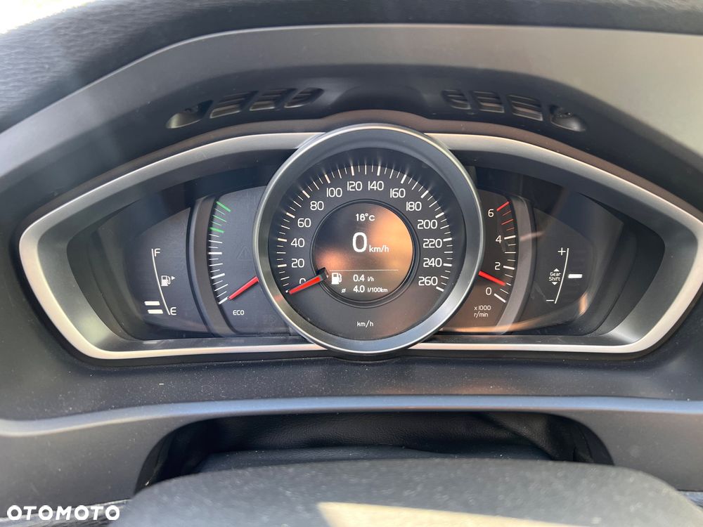Volvo V40 D2 Kinetic - 40