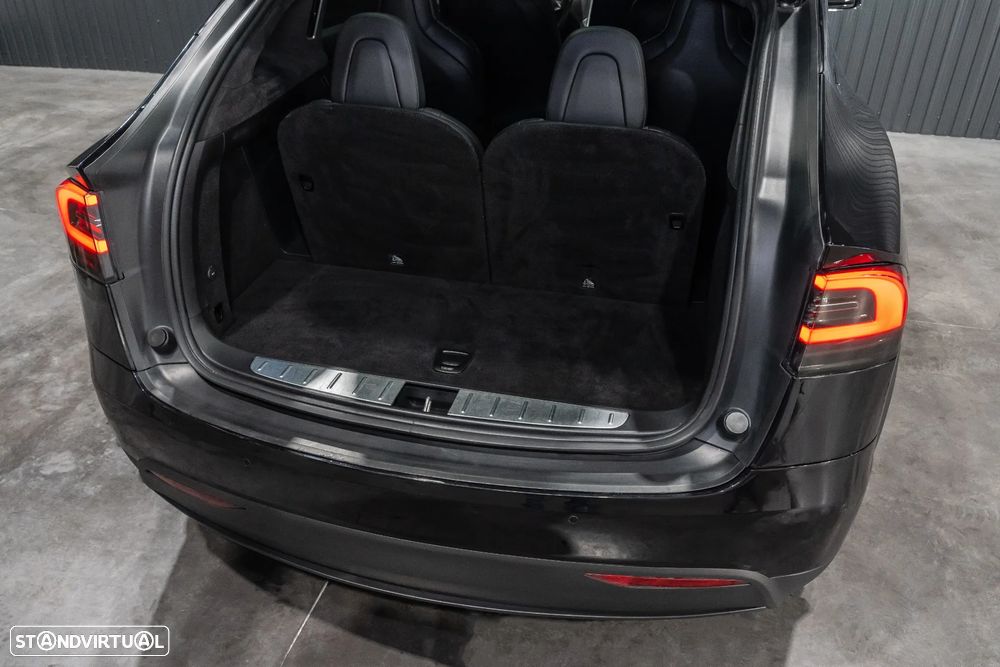 Tesla Model X 100D - 54