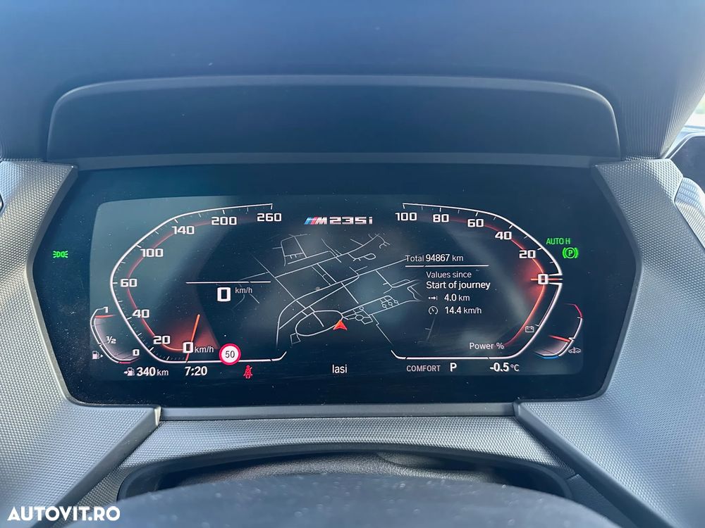 BMW M2 M235i xDrive - 17