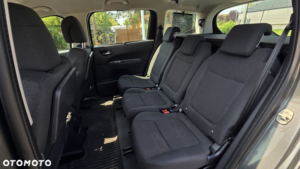 Peugeot 5008 2.0 HDi Allure 7os - 9