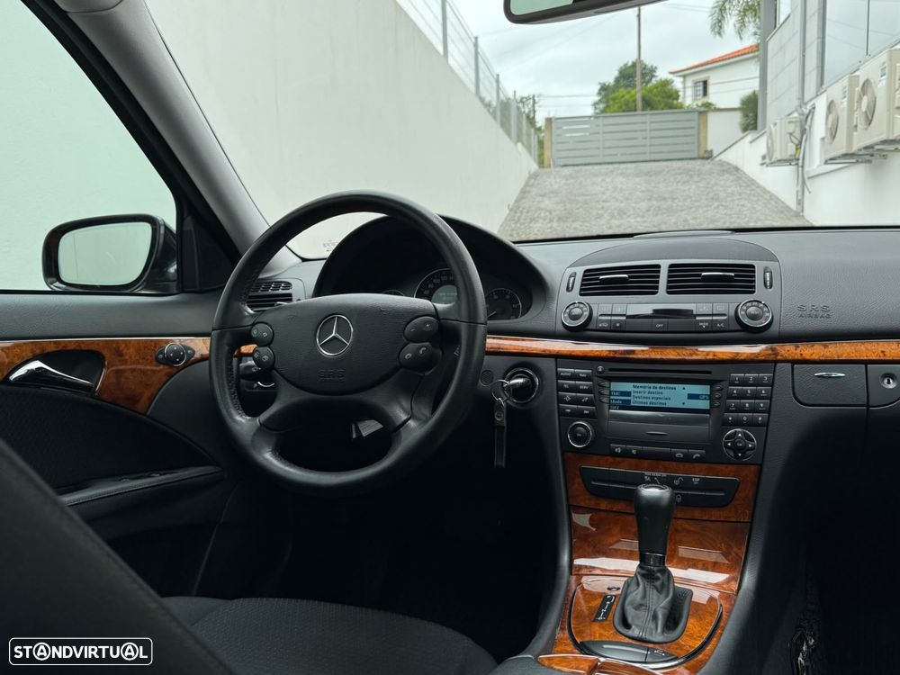 Mercedes-Benz E 220 CDI Auto Elegance BusinessEDITION - 11