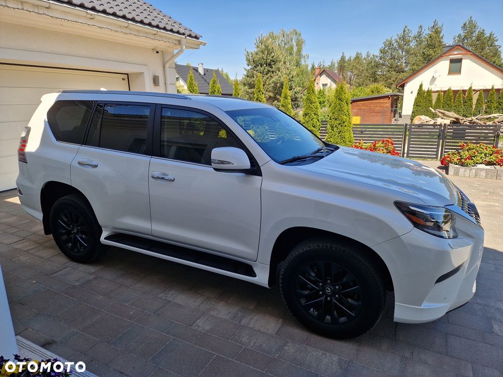 Lexus GX - 1