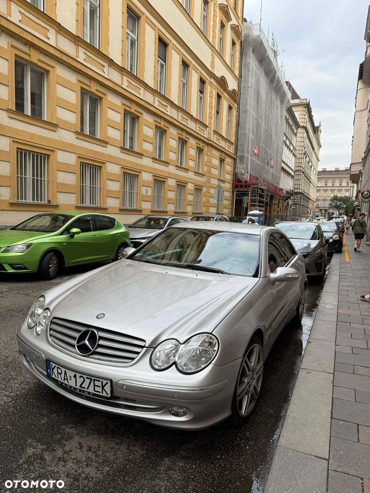 Mercedes-Benz CLK - 8