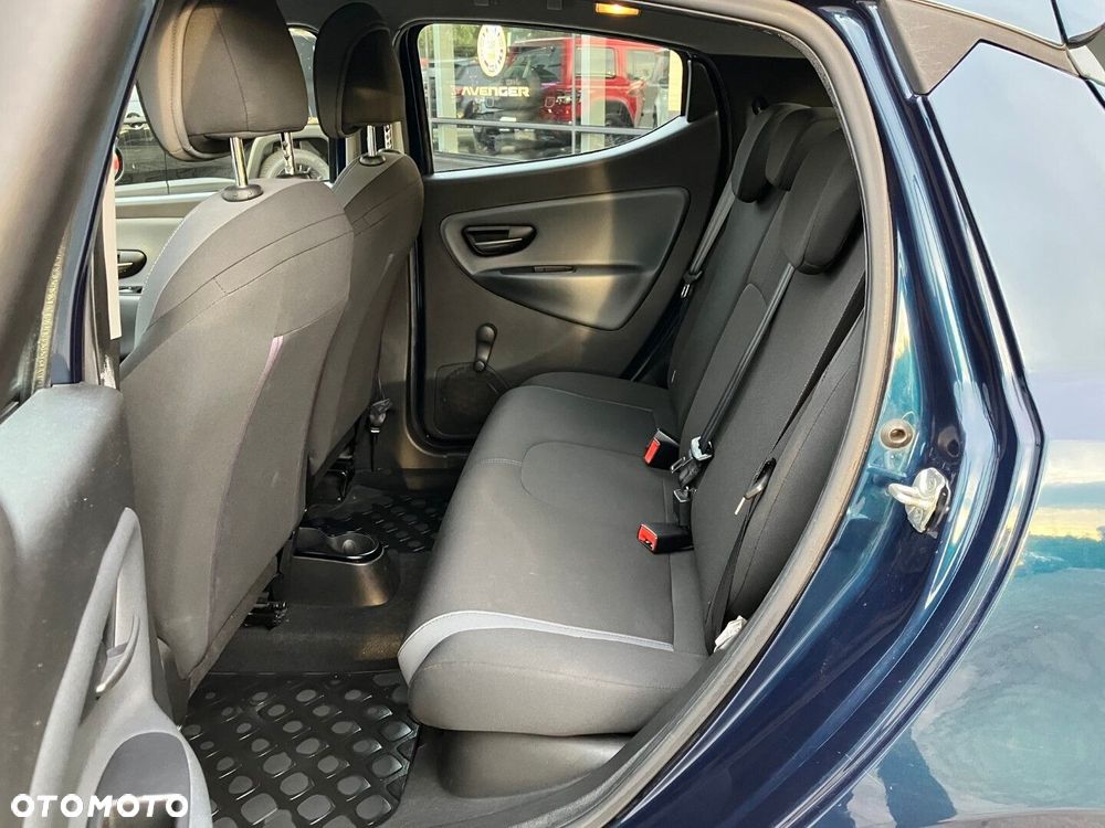 Lancia Ypsilon 1.2 8V Silver - 6