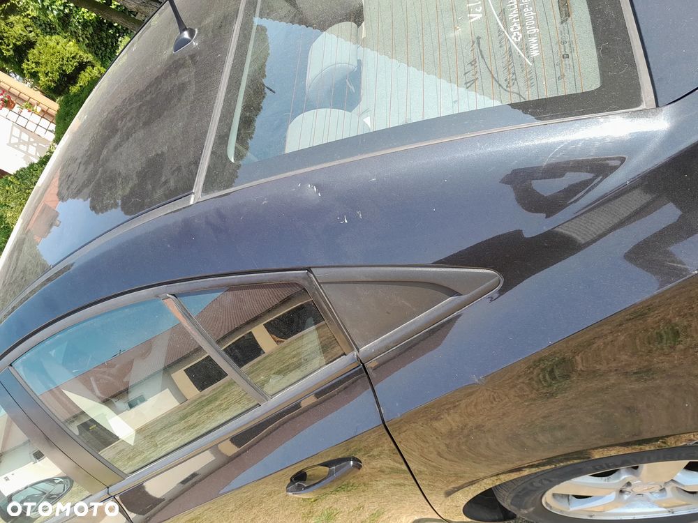 Chevrolet Cruze 1.6 - 4