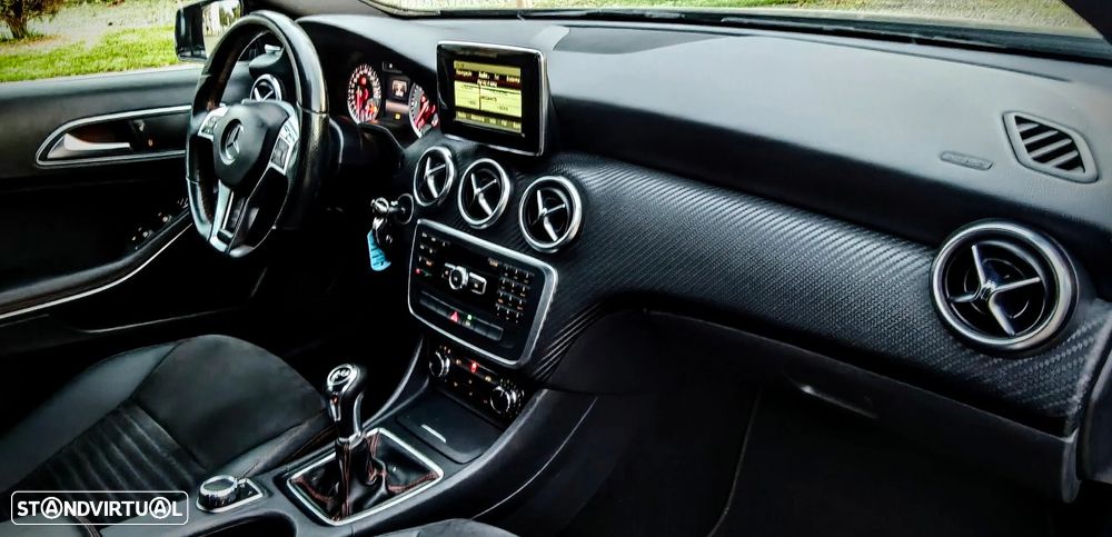 Mercedes-Benz A 180 CDI AMG Line - 11