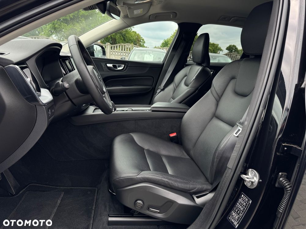 Volvo XC 60 B4 D Geartronic Momentum Pro - 6