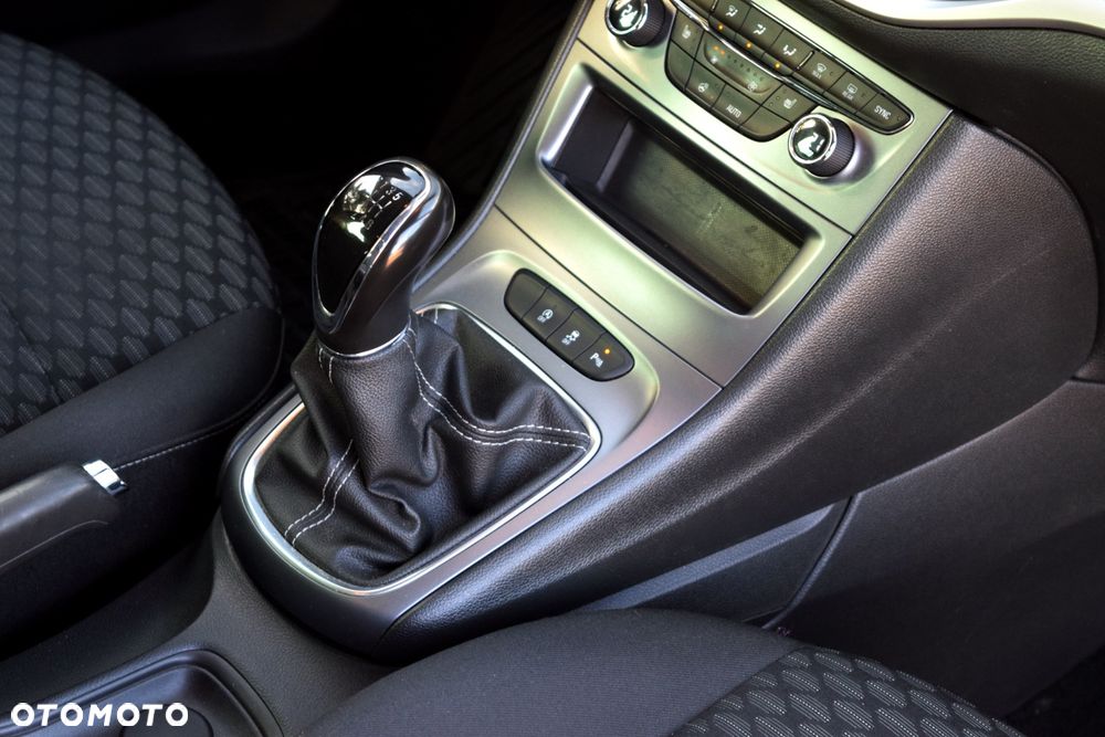 Opel Astra 1.2 T Elegance S&S - 25