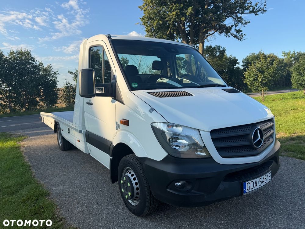 Mercedes-Benz Sprinter - 2