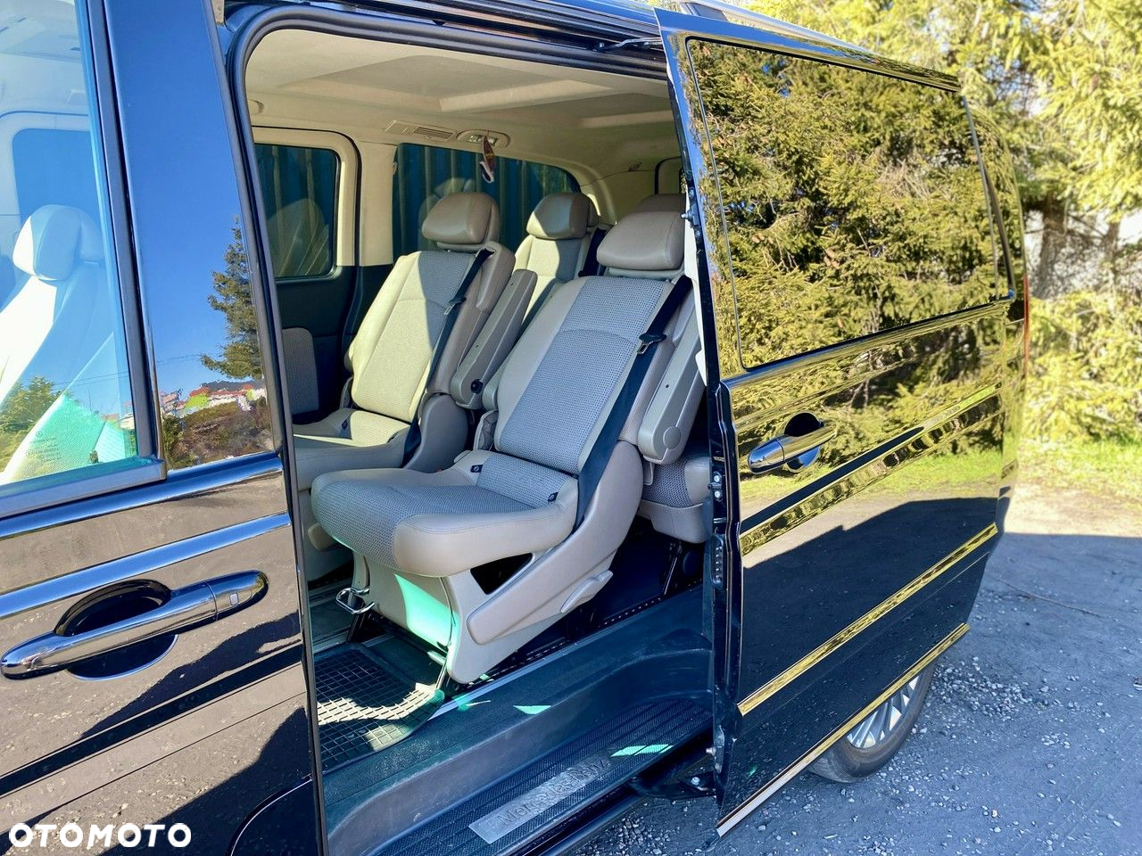 Mercedes-Benz Viano - 11