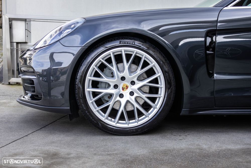 Porsche Panamera 4 S - 9