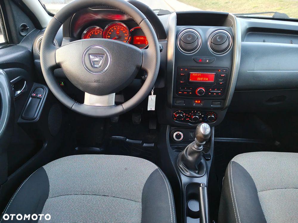 Dacia Duster 1.6 Ambiance 4x4 - 33
