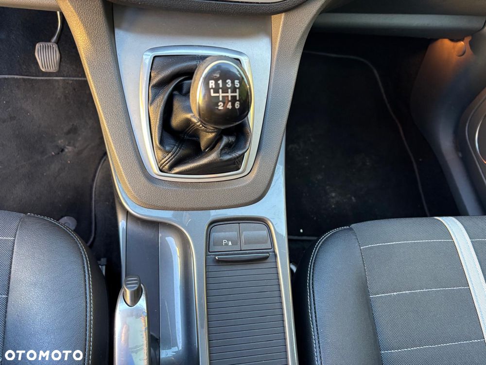 Ford Kuga 2.0 TDCi 4x4 Titanium - 8