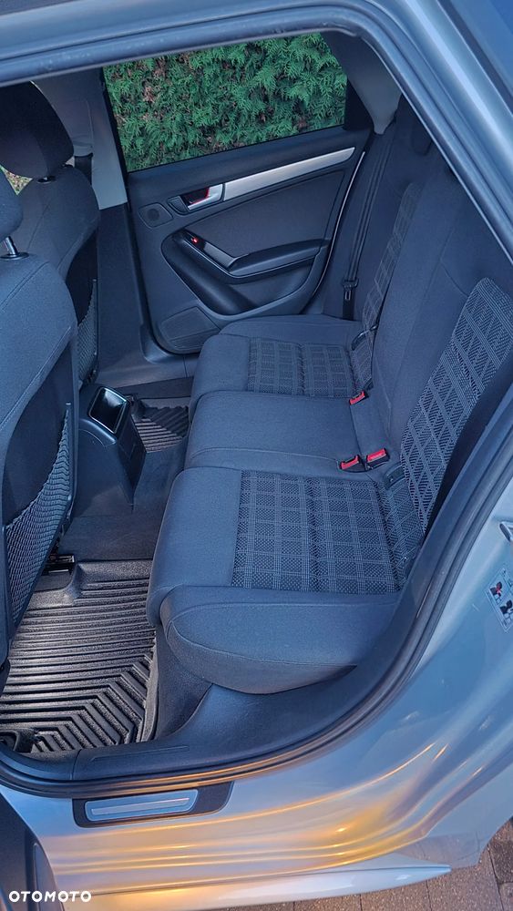 Audi A4 Avant - 9