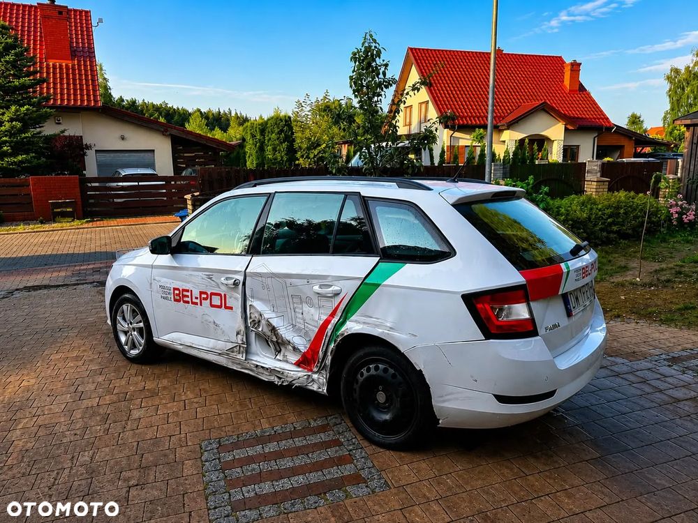 Skoda Fabia 1.0 TSI Style Color - 7
