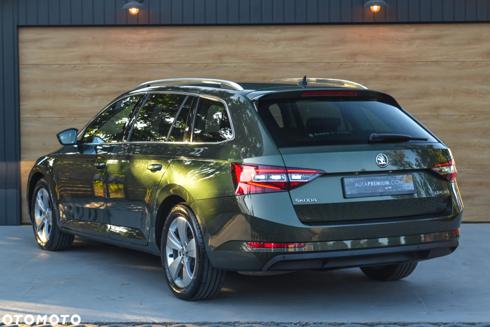 Skoda Superb 2.0 TDI SCR Style DSG - 20