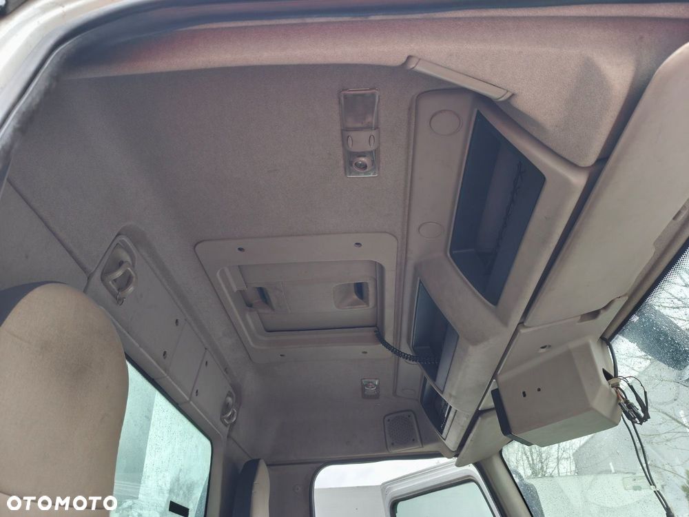 Renault Premium 380 6X2 - 15