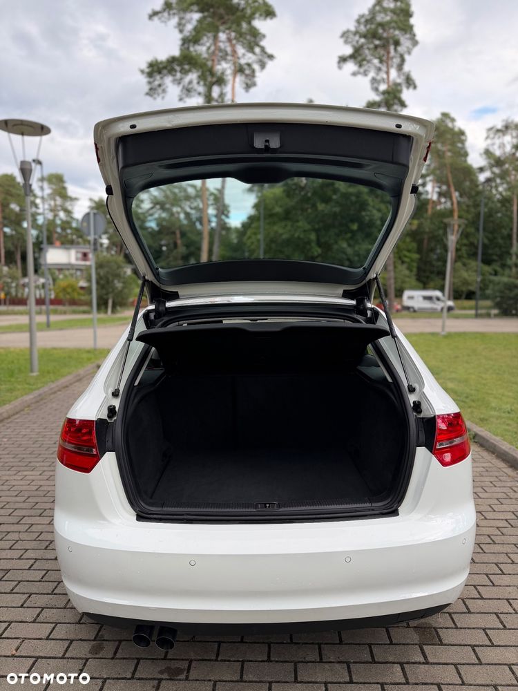 Audi A3 Sportback 2.0 TDI DPF quattro Attraction - 12