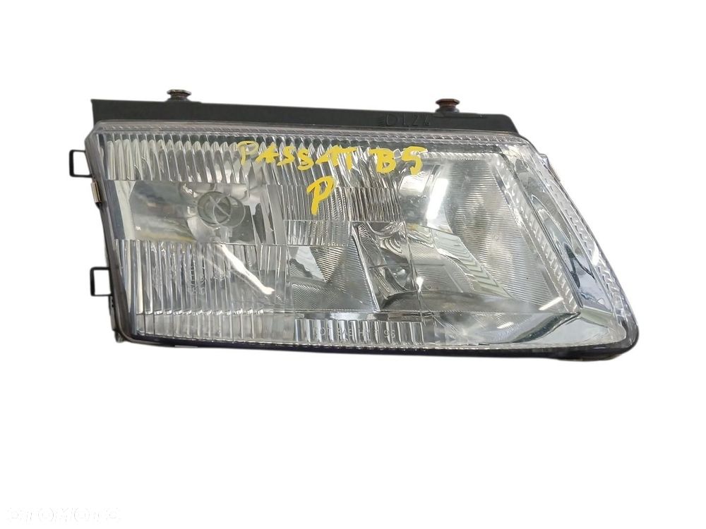 LAMPA PRAWA PRZEDNIA PRZÓD VW PASSAT B5 LAMPA PRAWY PRZÓD PASSAT B5 - 1
