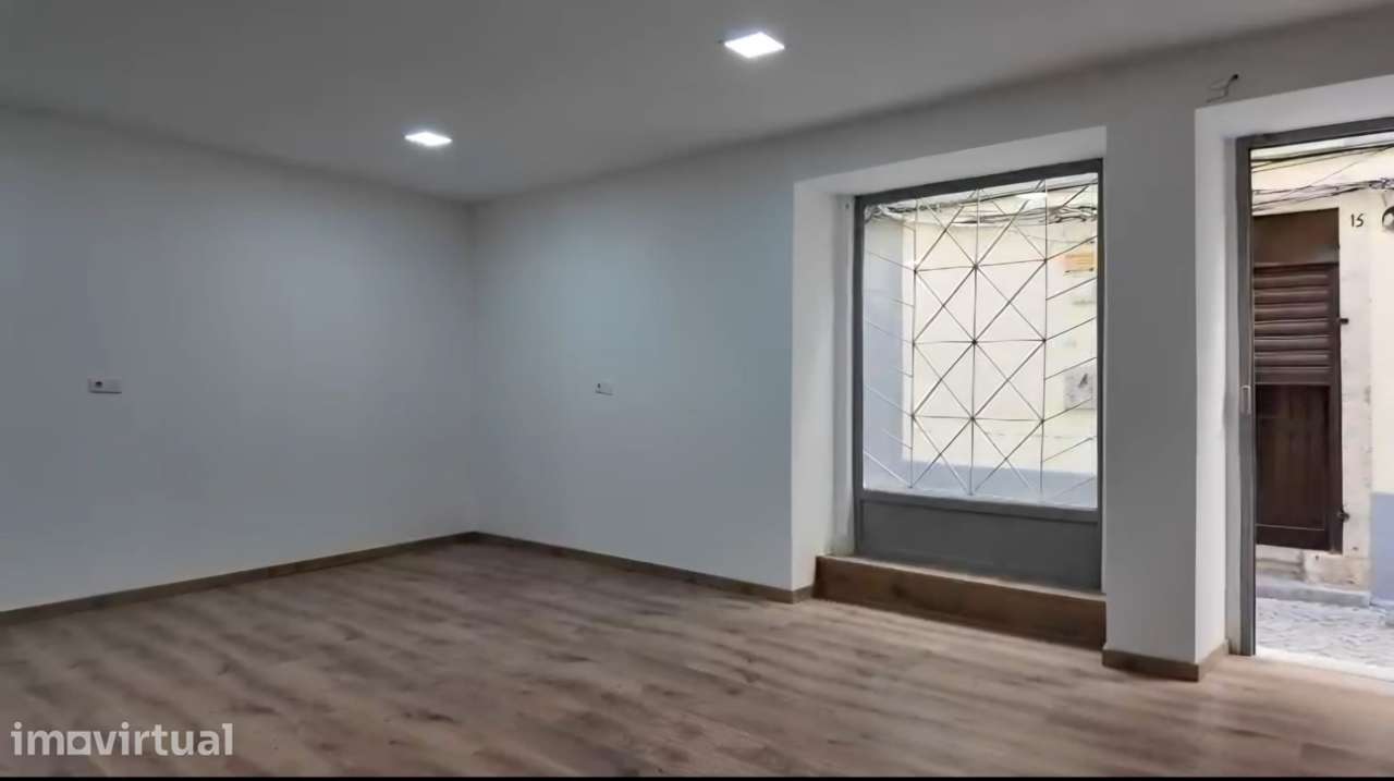 Loja em Setubal com Possibilidade alteração para Habitação - Grande imagem: 3/21
