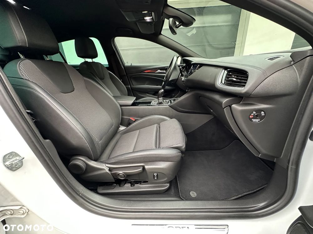 Opel Insignia 1.5 CDTI Ultimate S&S - 25
