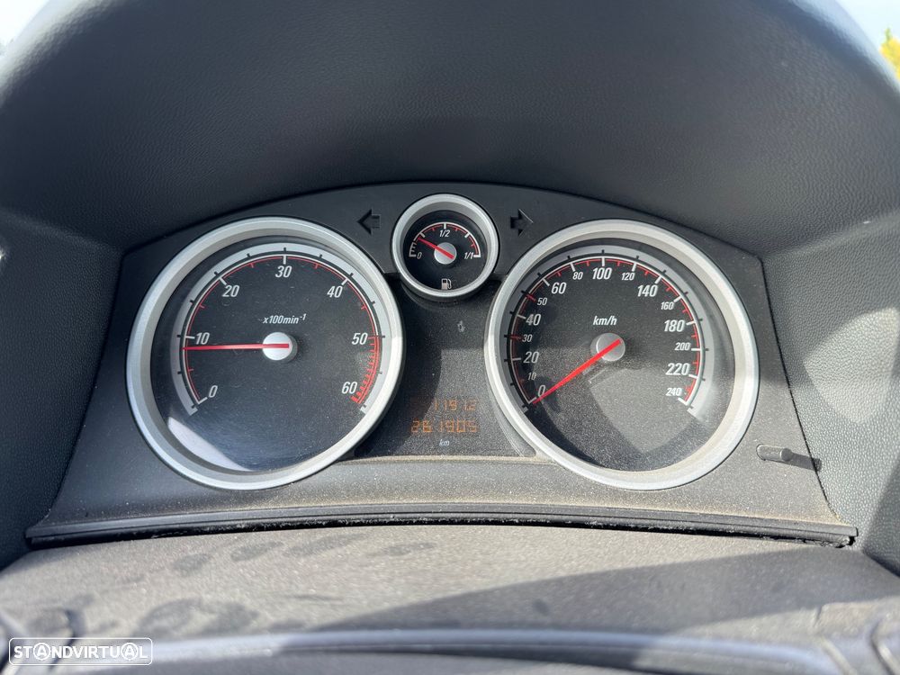 Opel Astra GTC 1.3 CDTi - 17
