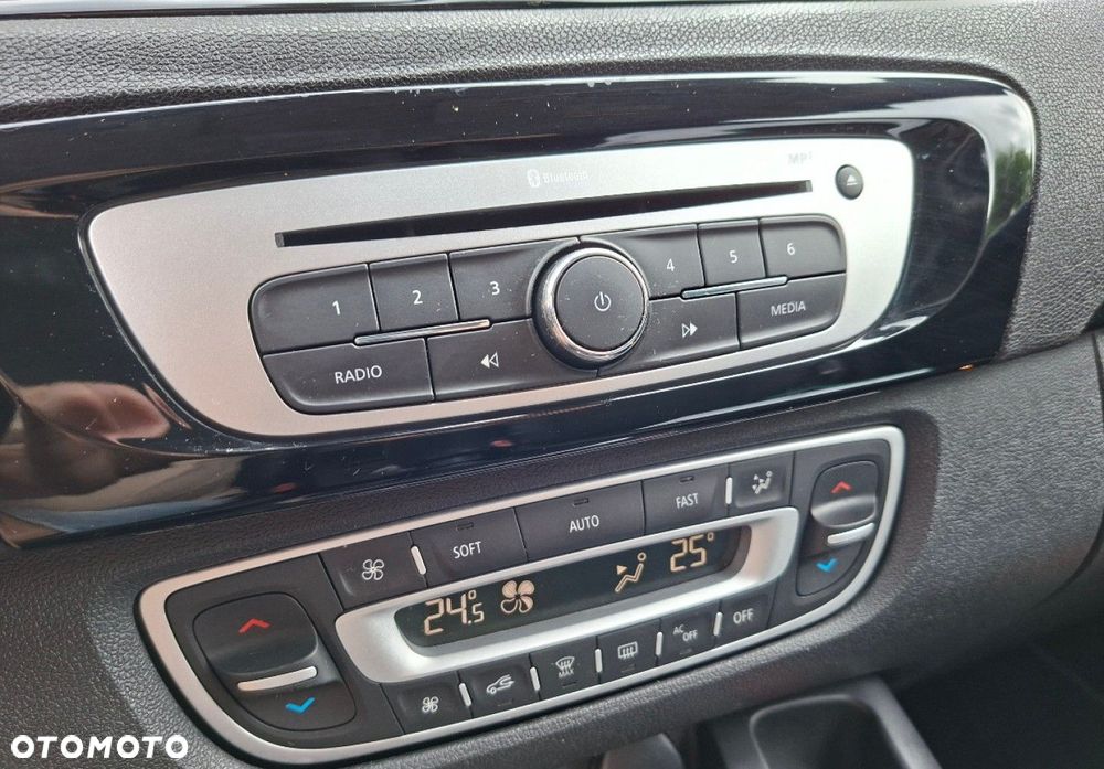 Renault Scenic - 32