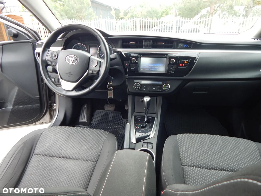 Toyota Corolla 1.6 Prestige MS - 9