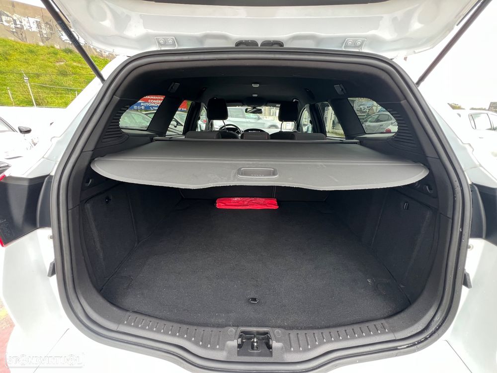 Ford Focus SW 1.5 TDCi ST-Line - 12