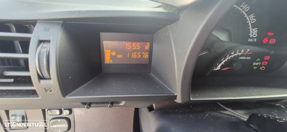 Toyota iQ 1.0 VVT-i 2 NAVI+Bluetooth - 17