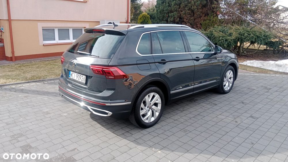 Volkswagen Tiguan - 11