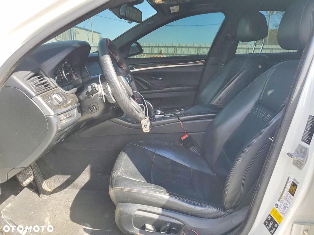 BMW Seria 5 535i xDrive Luxury Line - 7