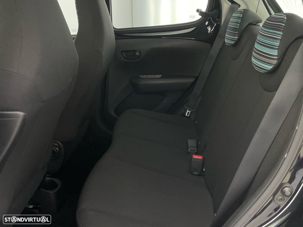 Citroën C1 1.0 VTi Feel S&S - 12