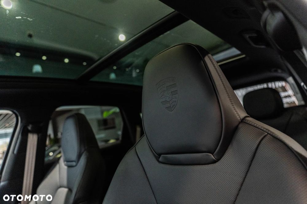 Porsche Cayenne E-Hybrid PHEV Black Edition - 33