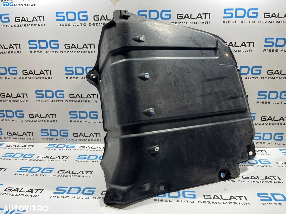 Scut Protectie Plastic Caroserie Lexus IS IS220 2005 - 2013 Cod 57629-53030 - 3