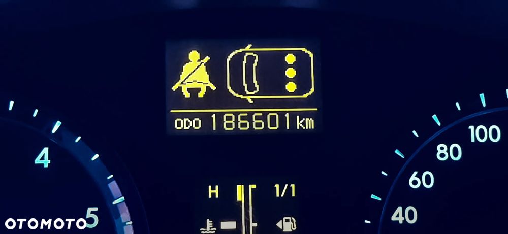 Toyota Avensis 2.2 D-4D Sol NAVI - 19