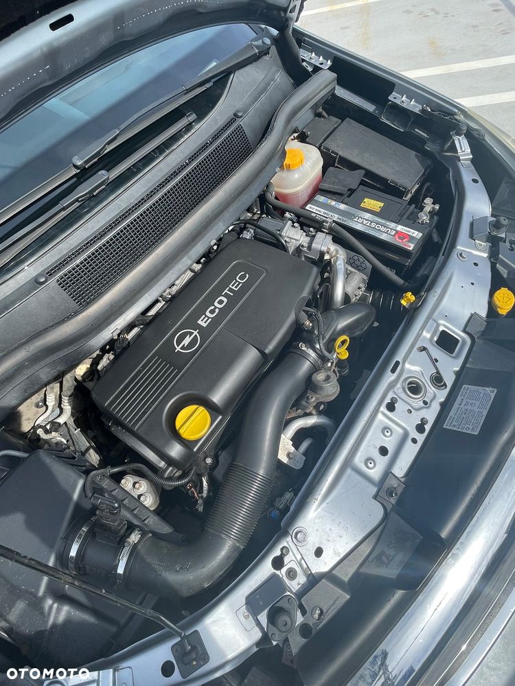 Opel Zafira 1.7 CDTI 111 - 12